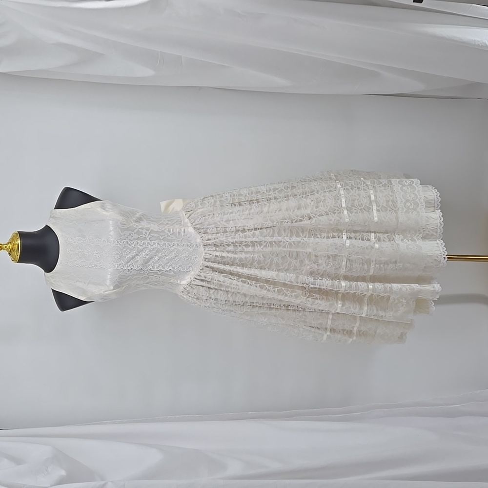 Vintage Gunne Sax by Jessica McClintock Lace Open Back With Large Bow White 7